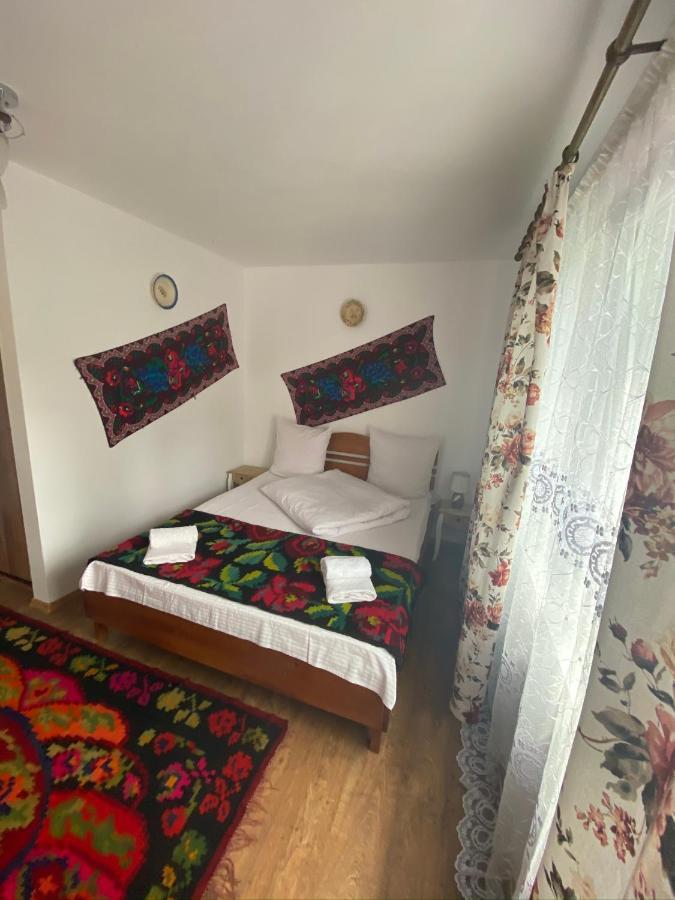 Floare De Maramures 1 Vadu Izei Exterior foto